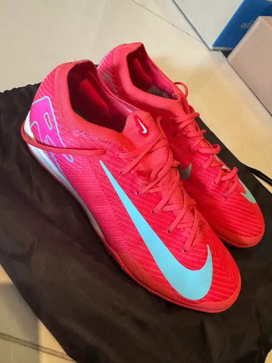 ナイキ マーキュリアル ベイパー 16 プロ TF 270