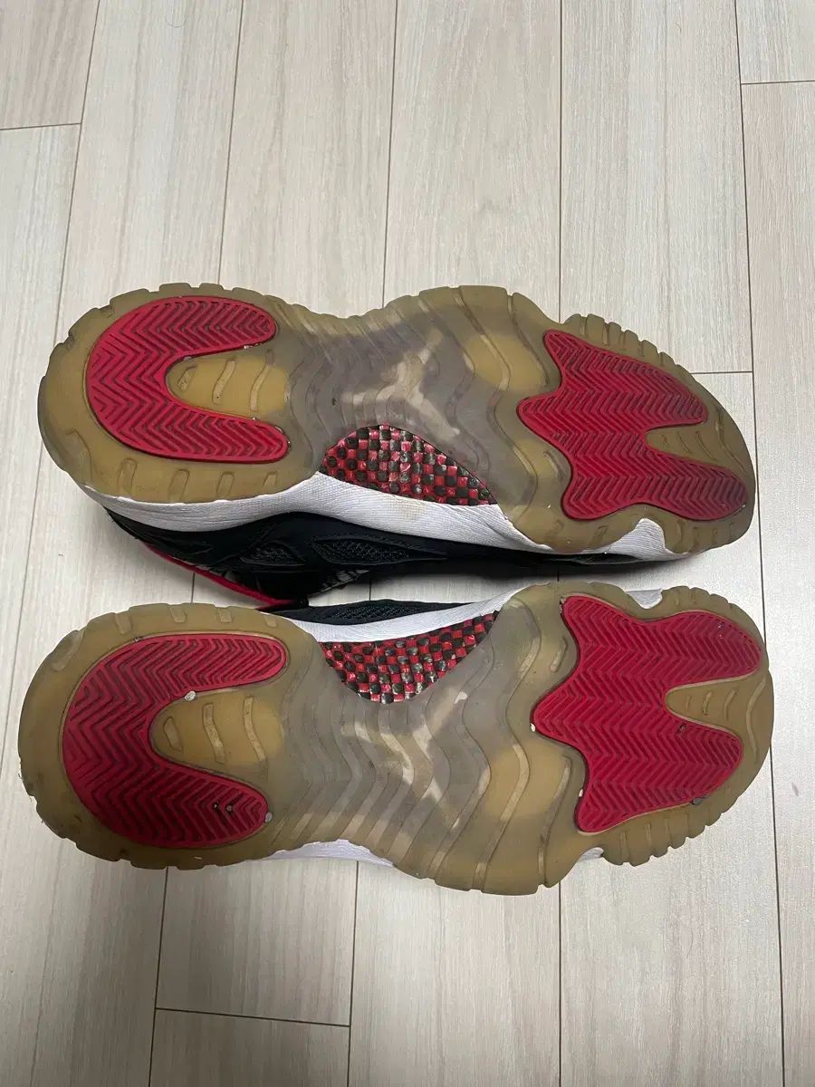  ジョーダン11 IE ブレーザー 280 シューズ(男性用) バスケットボール