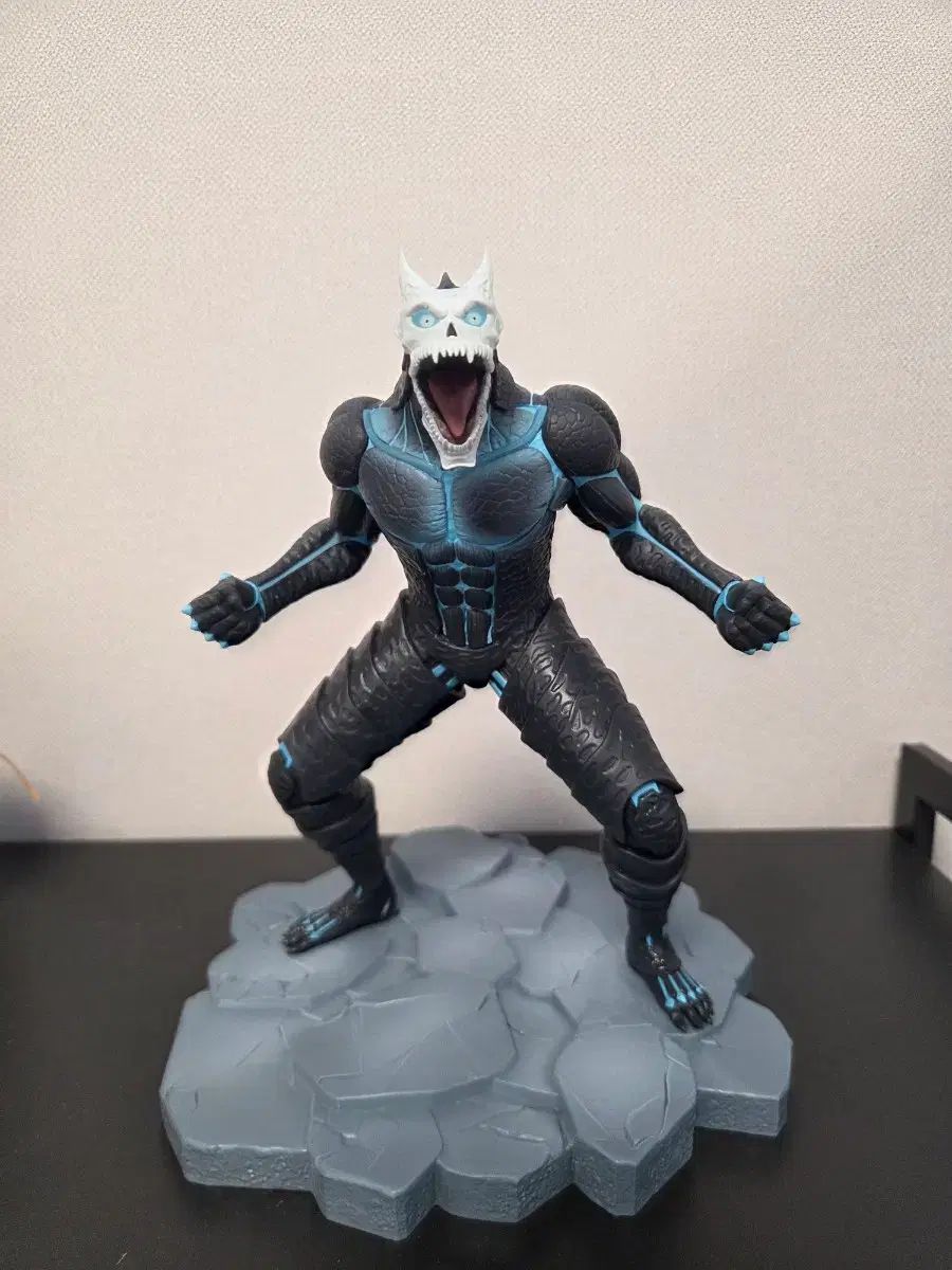 怪獣8号 フィギュア まとめ売り - メルカリ