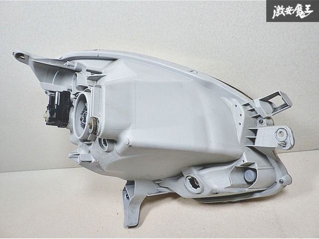 専用商品です。 TOYOTA トヨタ 純正 KGC30 KGC35 パッソ ハロゲン ヘッドライト ヘッド