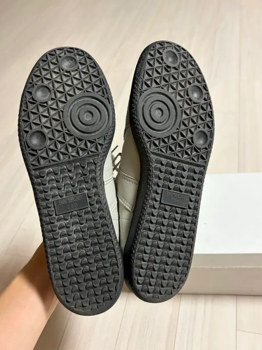  42 size reproduction of found ドイツ軍 LIGHT GRAY スニーカー 靴