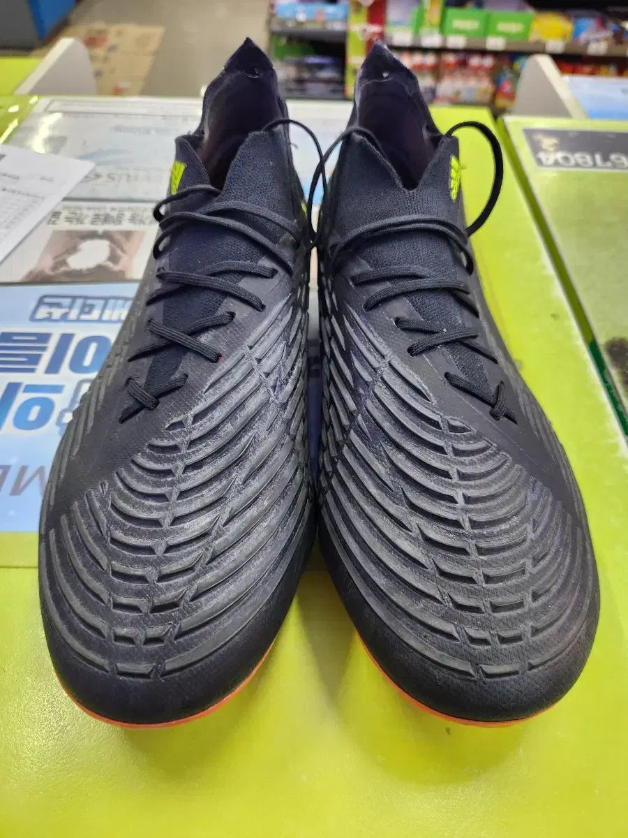 アディダス プレデター エッジ .1 FG サッカーシューズ 280 最 選手用支給用 サッカー