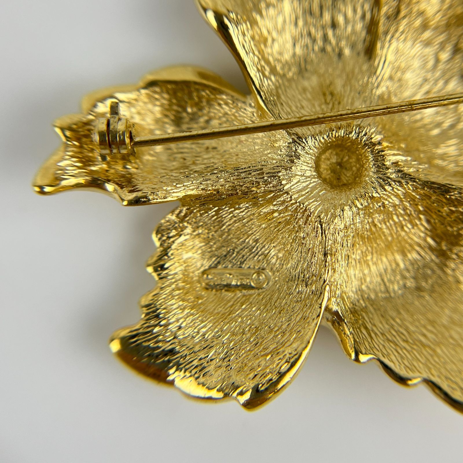  Christian Dior クリスチャンディオール ブローチ ゴールド ヴィンテージ レディース HIBUOCHI VINTAGE ブローチ コサージュ アクセサリー