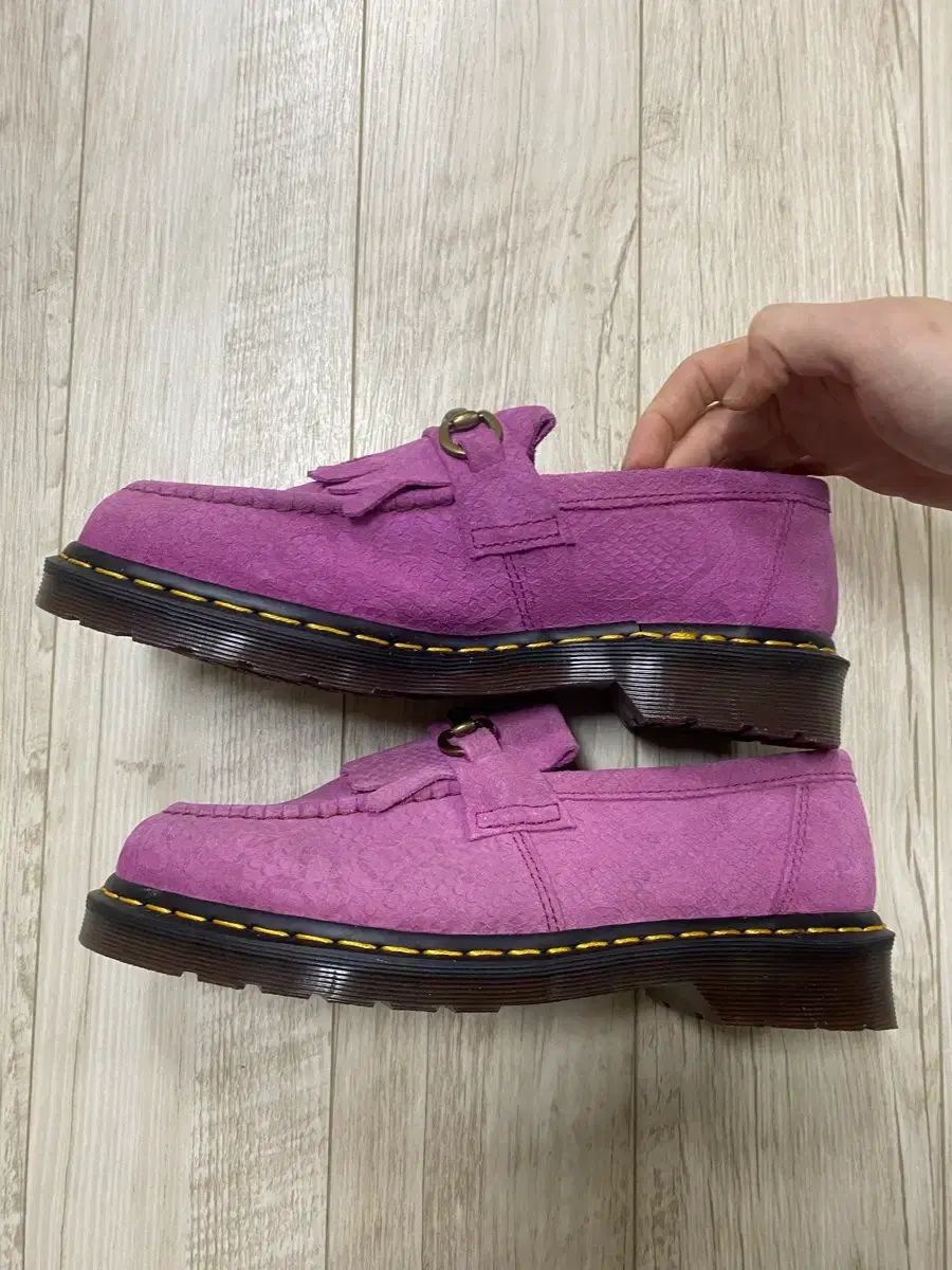 DR. MARTENS ドクターマーチン エイドリアン スナッフル 280