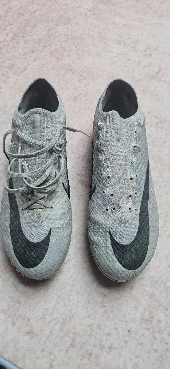 ナイキ マーキュリアル グレー 270