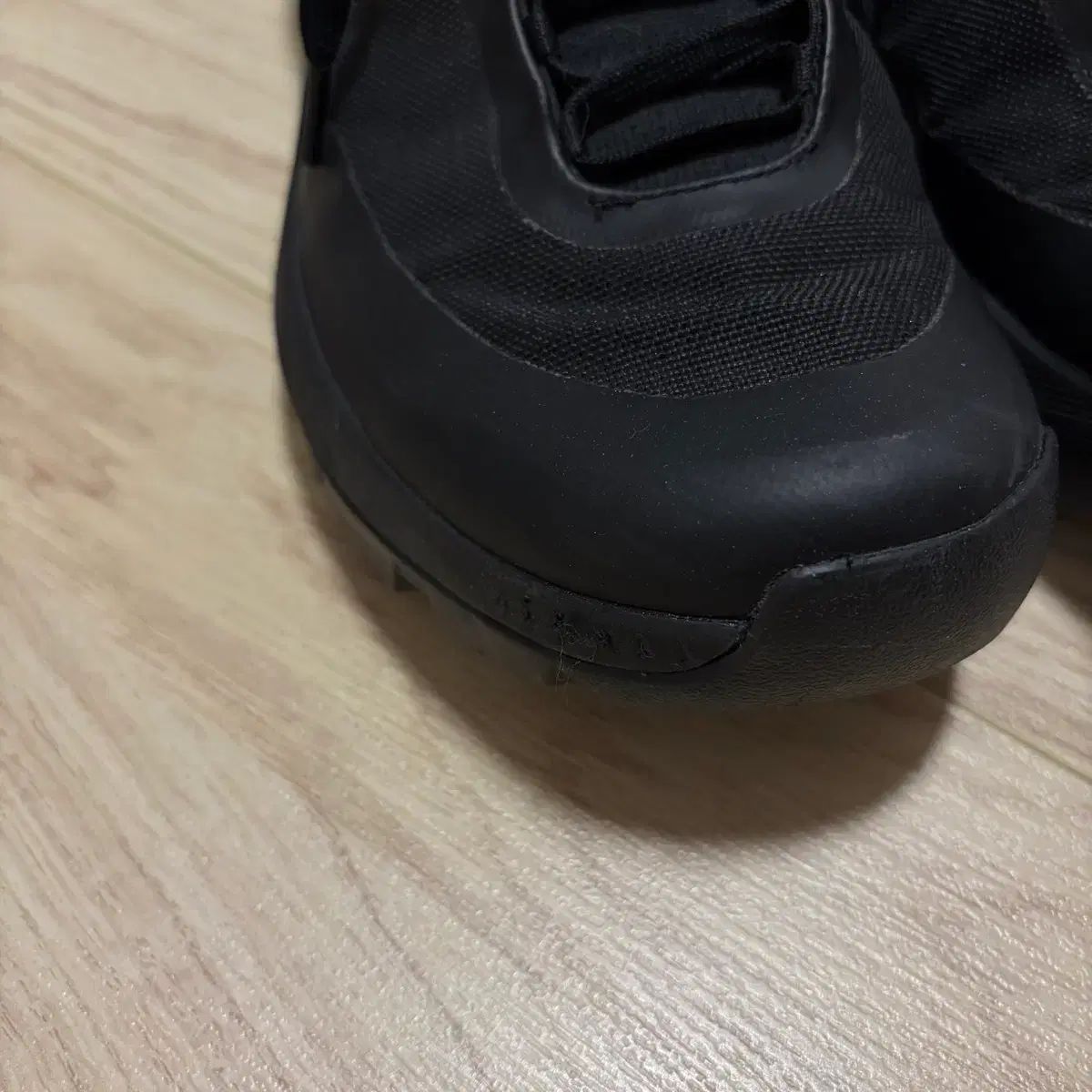  ARC TERYX アークテリクス バーテックス アルパイン 240 登山靴 トレッキングシューズ アウトドアシューズ