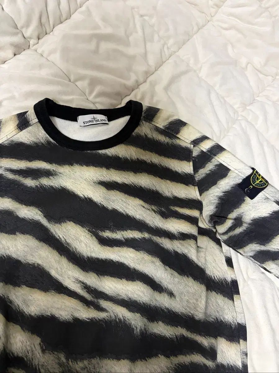 STONE ISLAND ストーンアイランド 白 カモフラ タイガー スウェット L