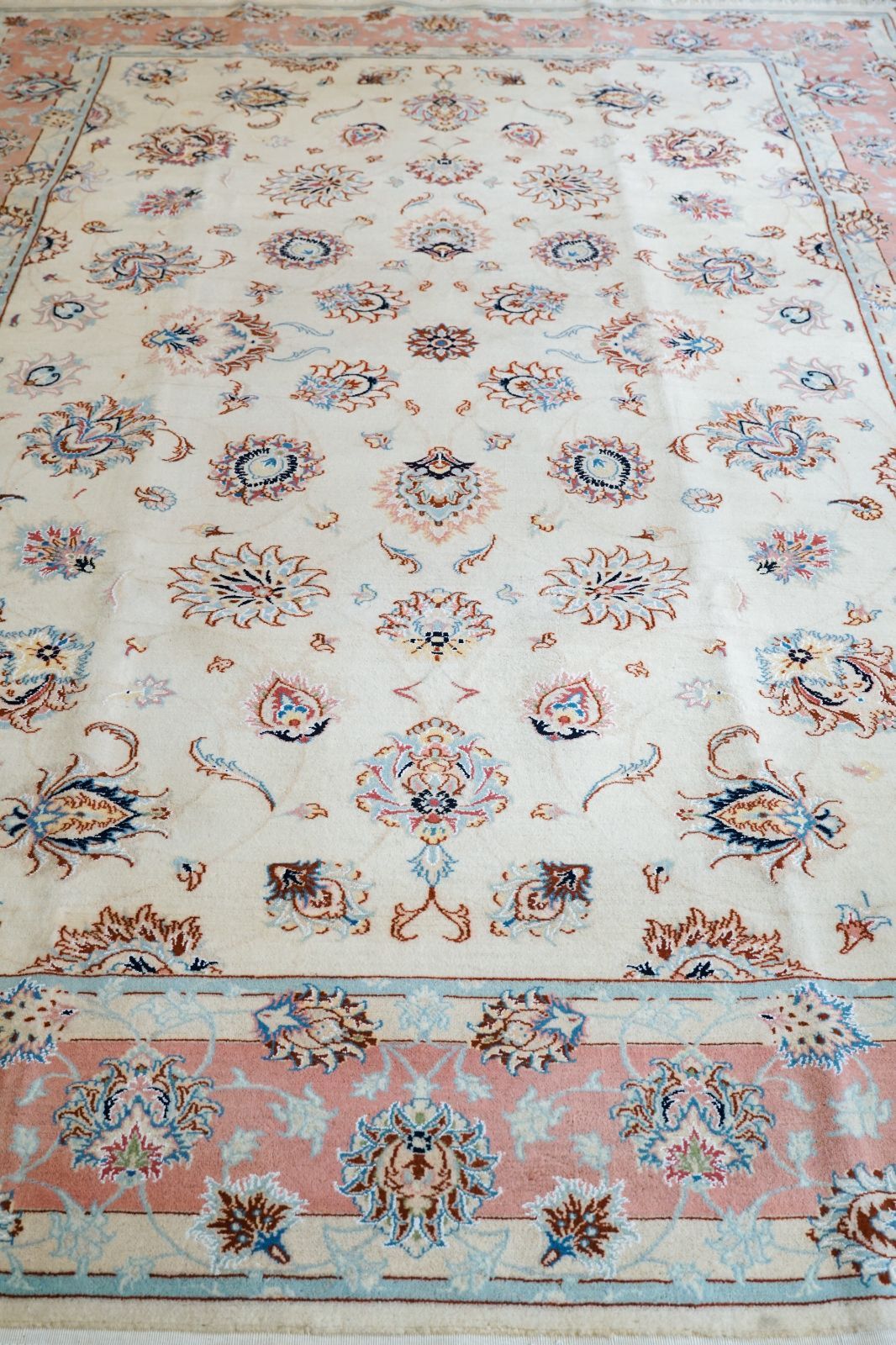 手織りペルシャ絨毯 タブリーズ産 293×188cm - メルカリ