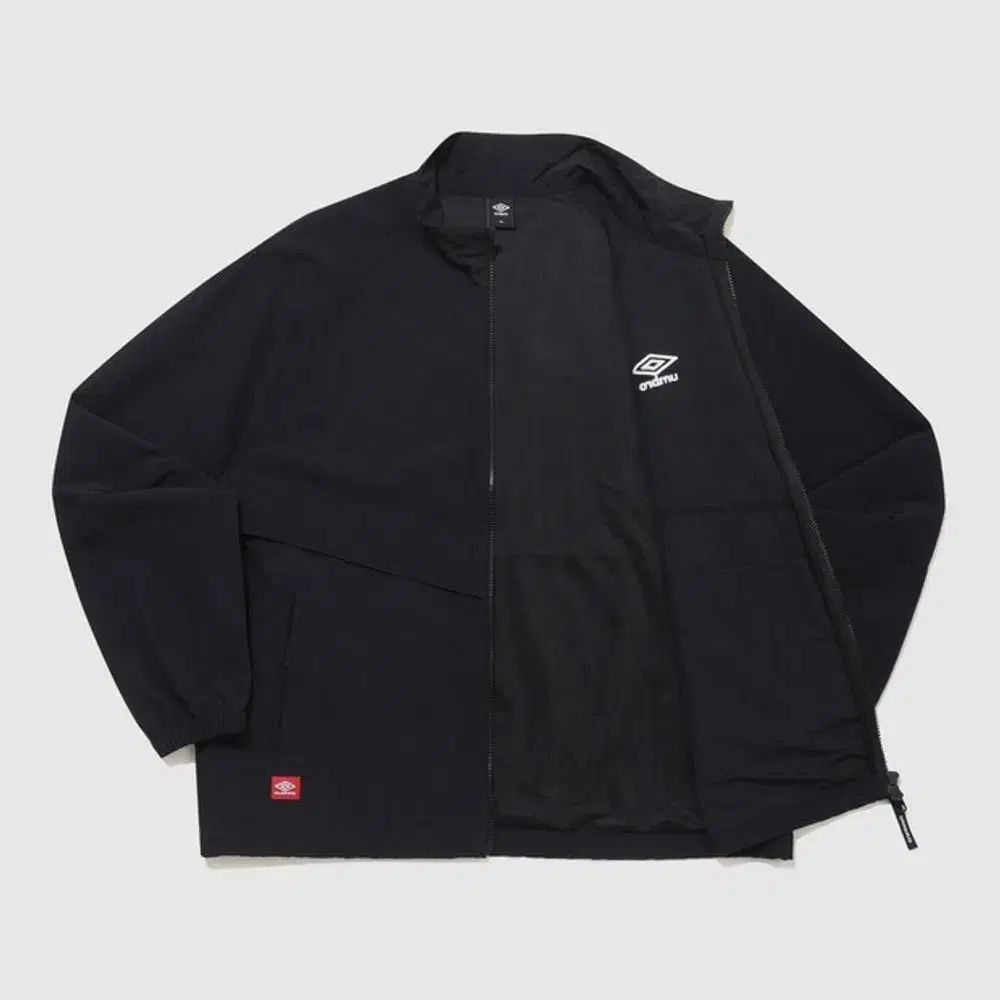 アンブロ Classic ウォームアップ ジャケット