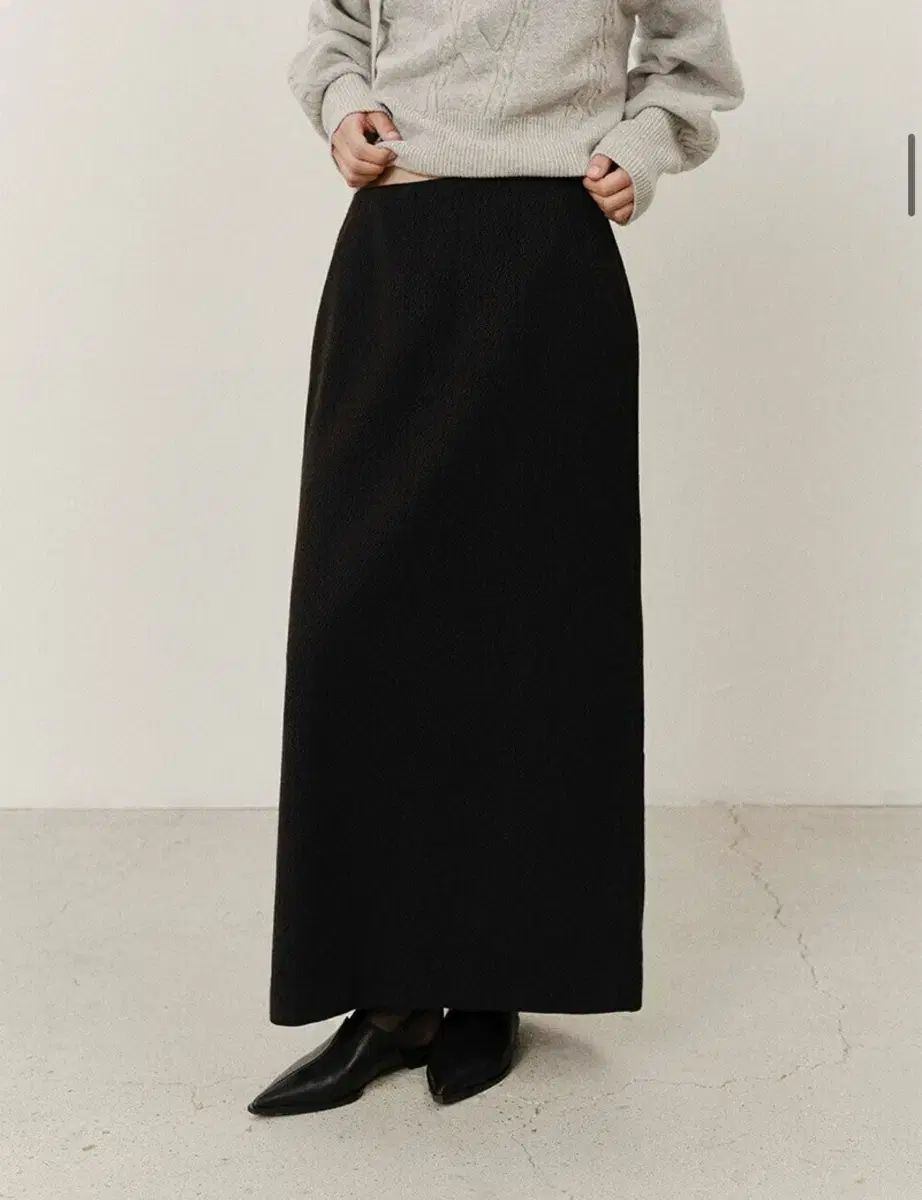 モハン クリンクル セミ Hライン スカート