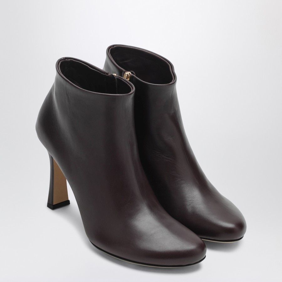 Veneta ダークバローロのラナ