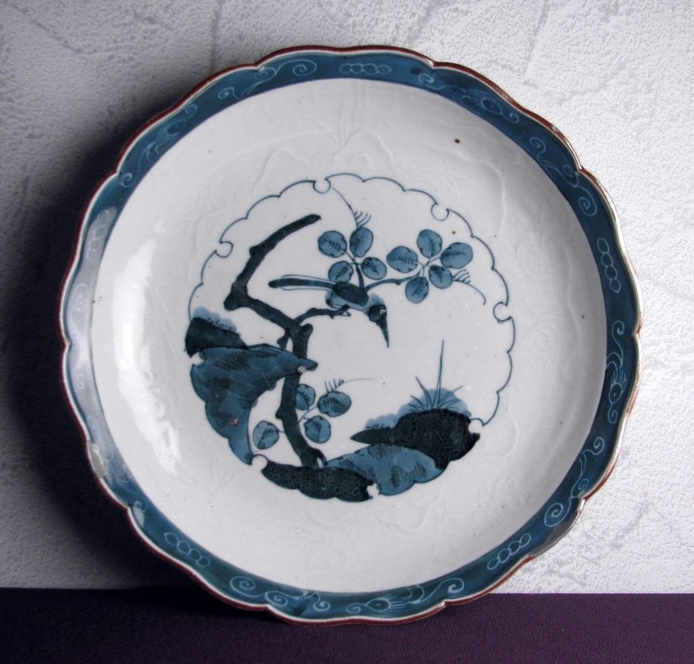 古伊万里 藍九谷大皿 陽刻 龍虎の図 幅：30.5cm 江戸前期/25l022