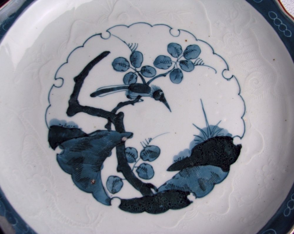 古伊万里 藍九谷大皿 陽刻 龍虎の図 幅：30.5cm 江戸前期/25l022