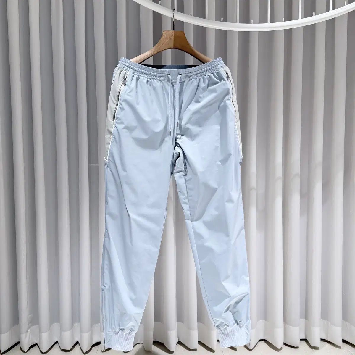 エルメス　ナイロンパンツ　42 42 / エルメス 新モデル スポーツ カプセル トレーナー ナイロン