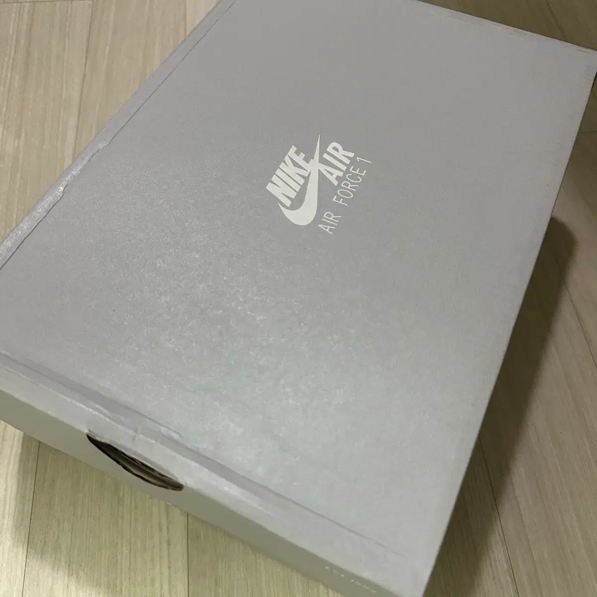  ナイキ エアフォース 1 LV 8 アスレチック クラブ ライト スモーク グレー マリナ シューズ(男性用) バスケットボール