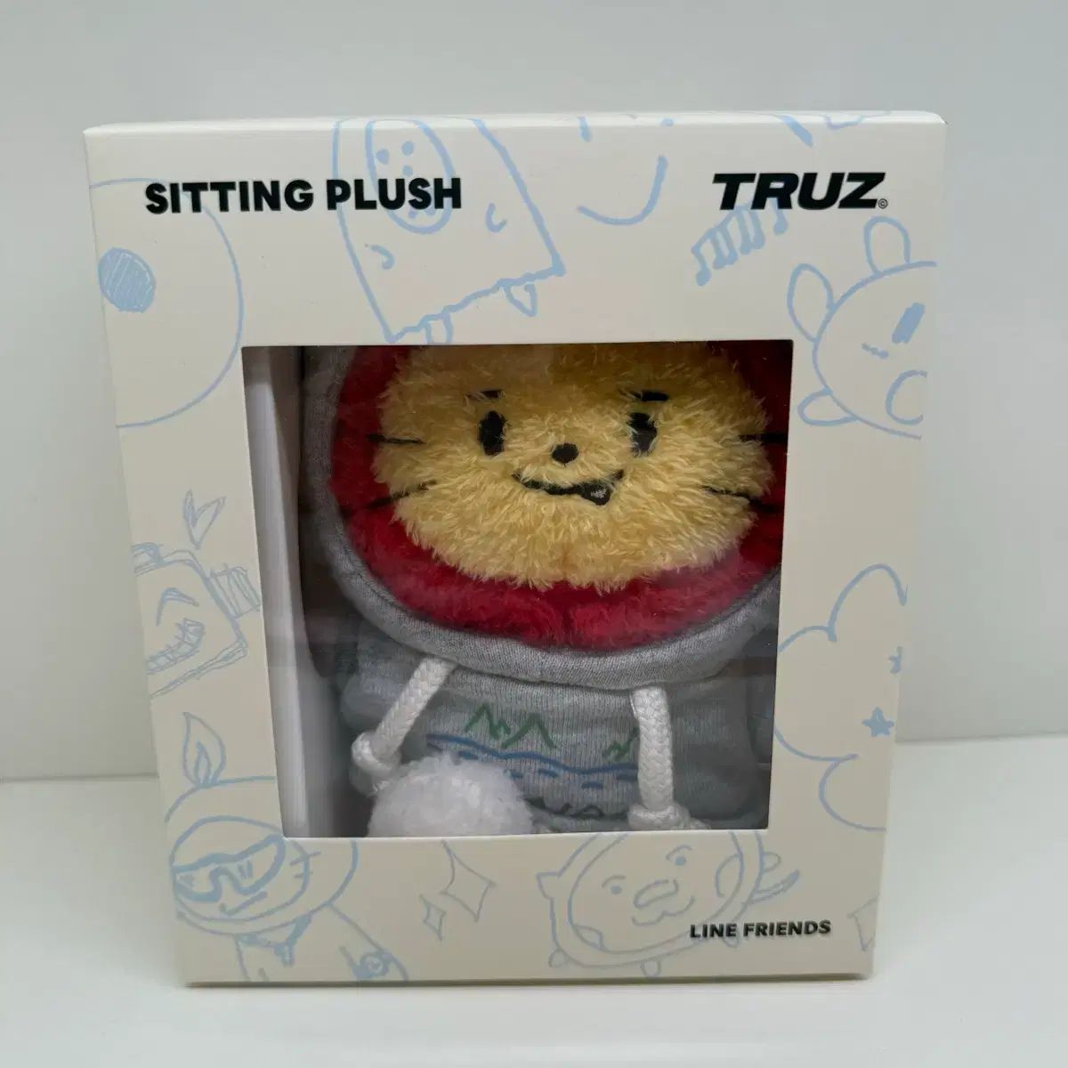 TREASURE TRUZ シッティング ラウ(LAWOO) フード ぬいぐるみ ユン