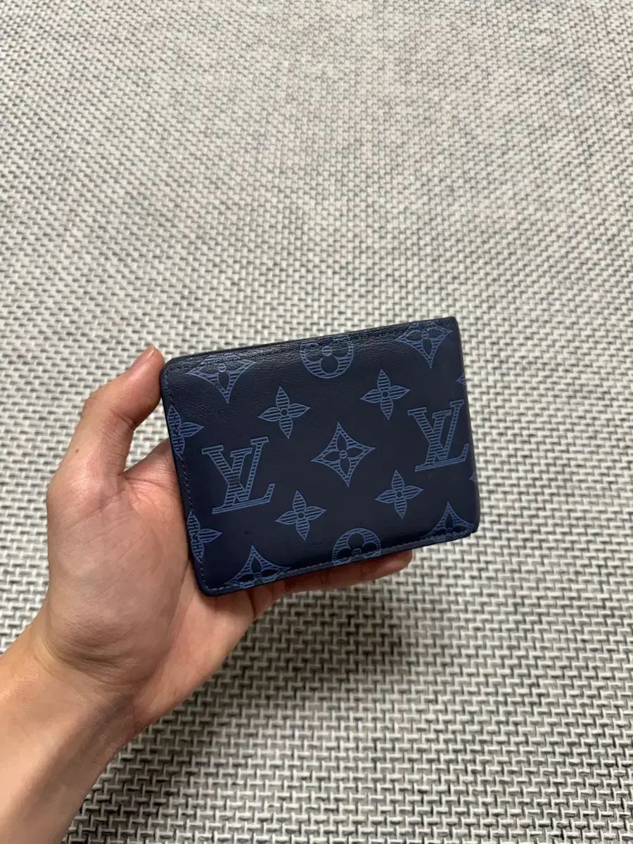 Louis Vuitton シャドウ 二つ折り財布
