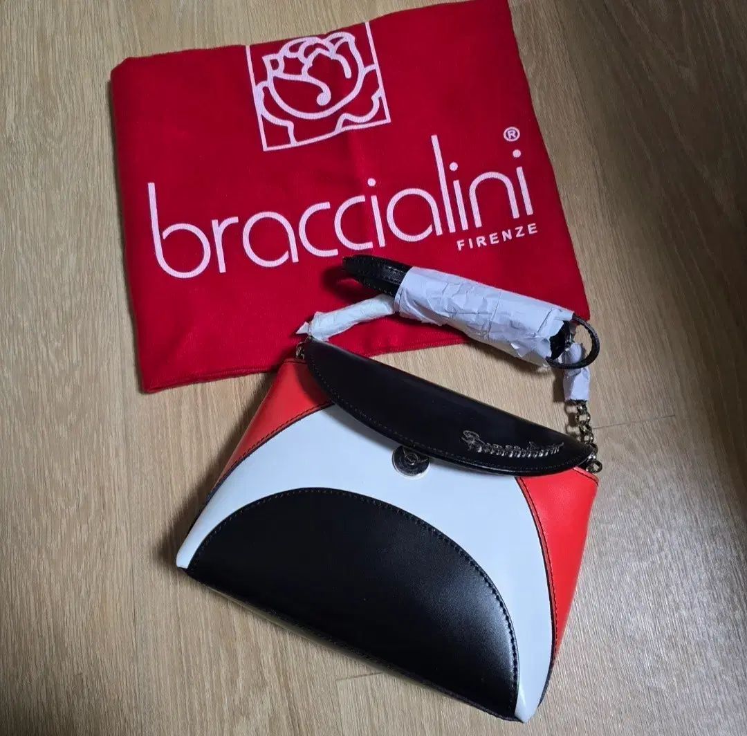 スポーツブラバッグ ブラック 白 レッド