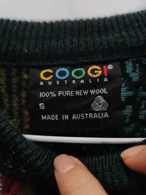 COOGI クージー ピュアウール100 マルチ ケーブルニット