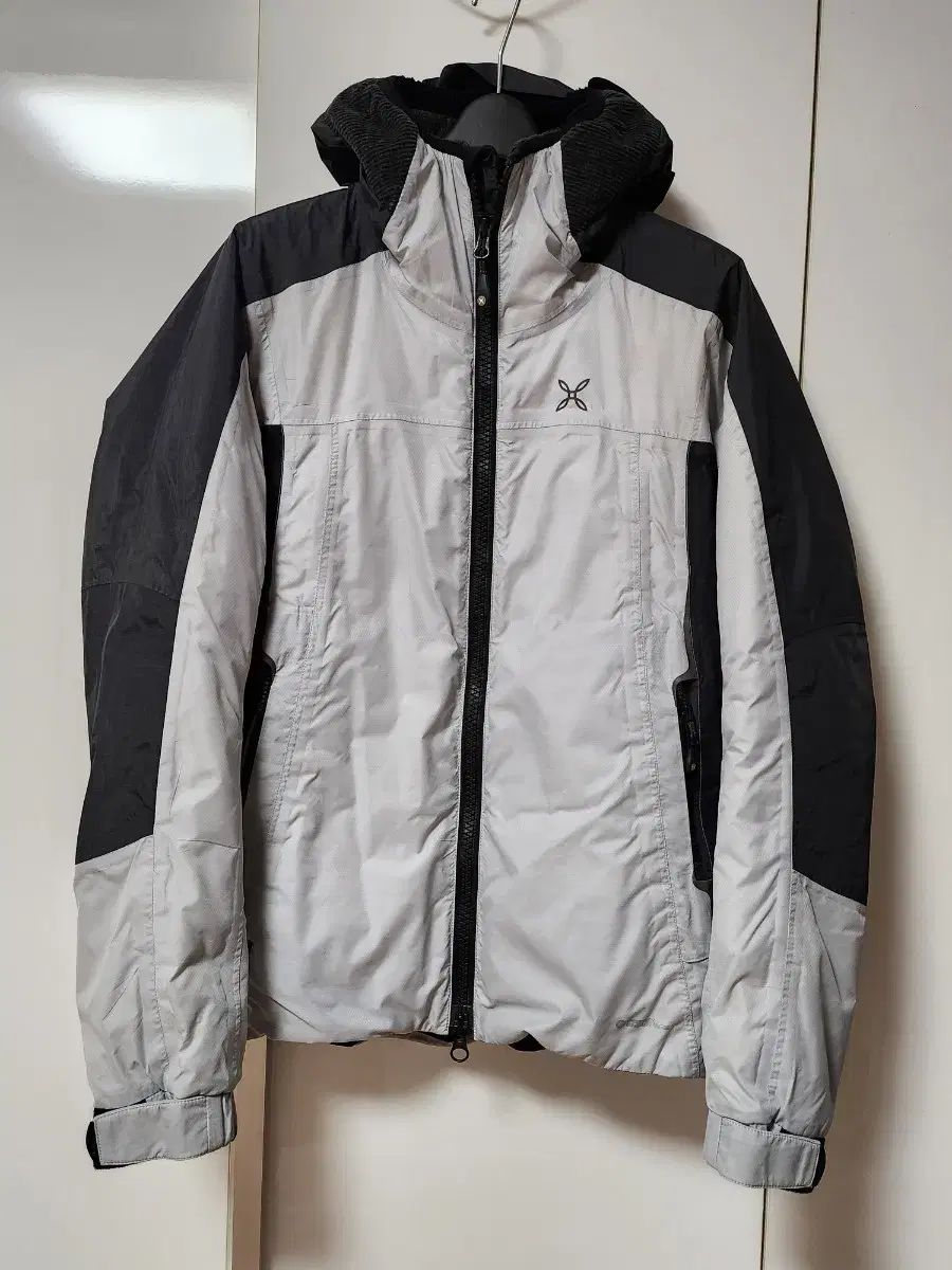 MONTURA モンチュラ ネビス2 レディース Sサイズ