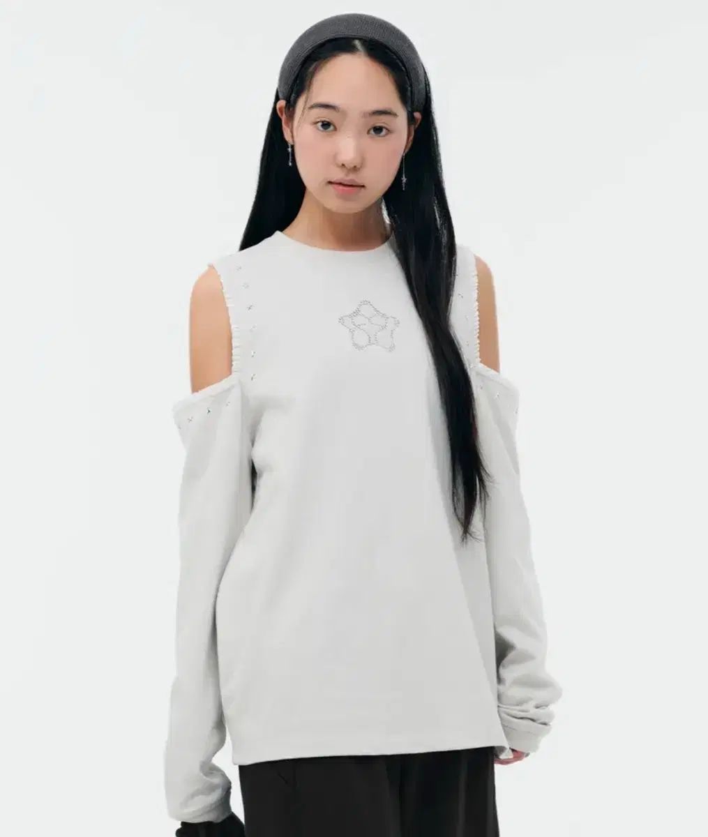 뚜오미오 オフショルダー ロングスリーブ ベージュ