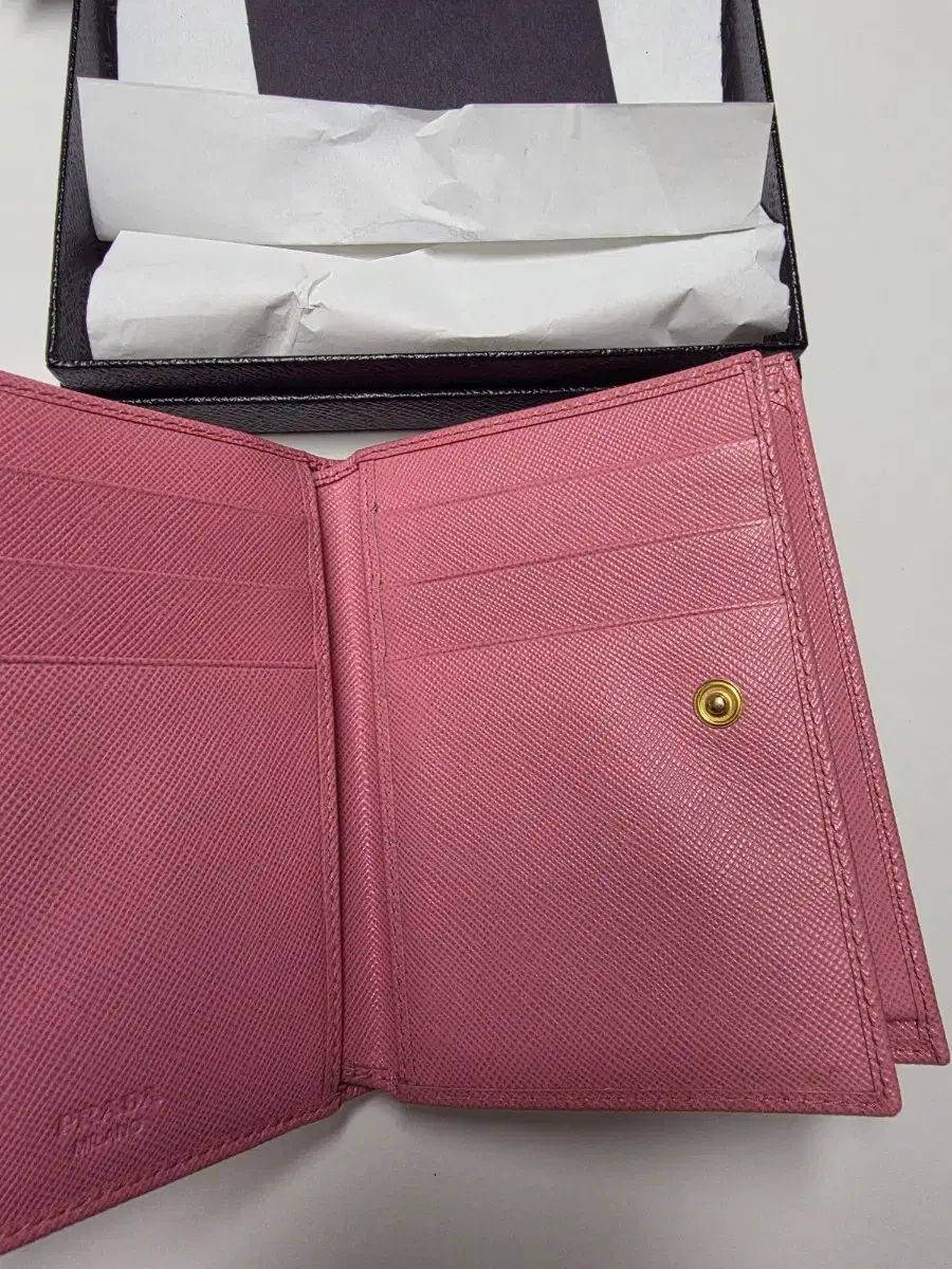  プラダ サフィアーノ ピンク 二つ折り財布 長財布 小物
