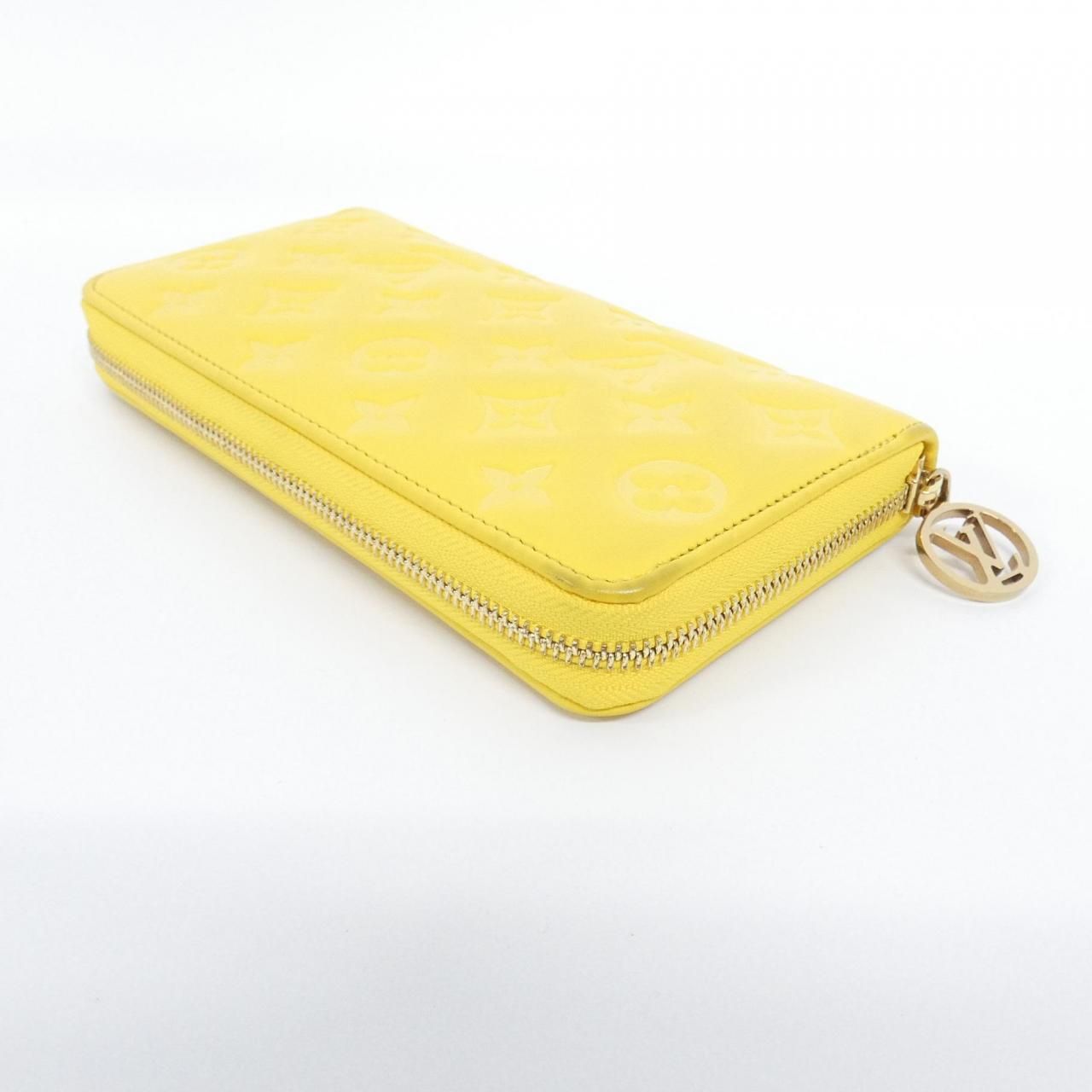 ルイヴィトン クッサン スーパーラッキーデー ジッピー ウォレット M 13699 財布