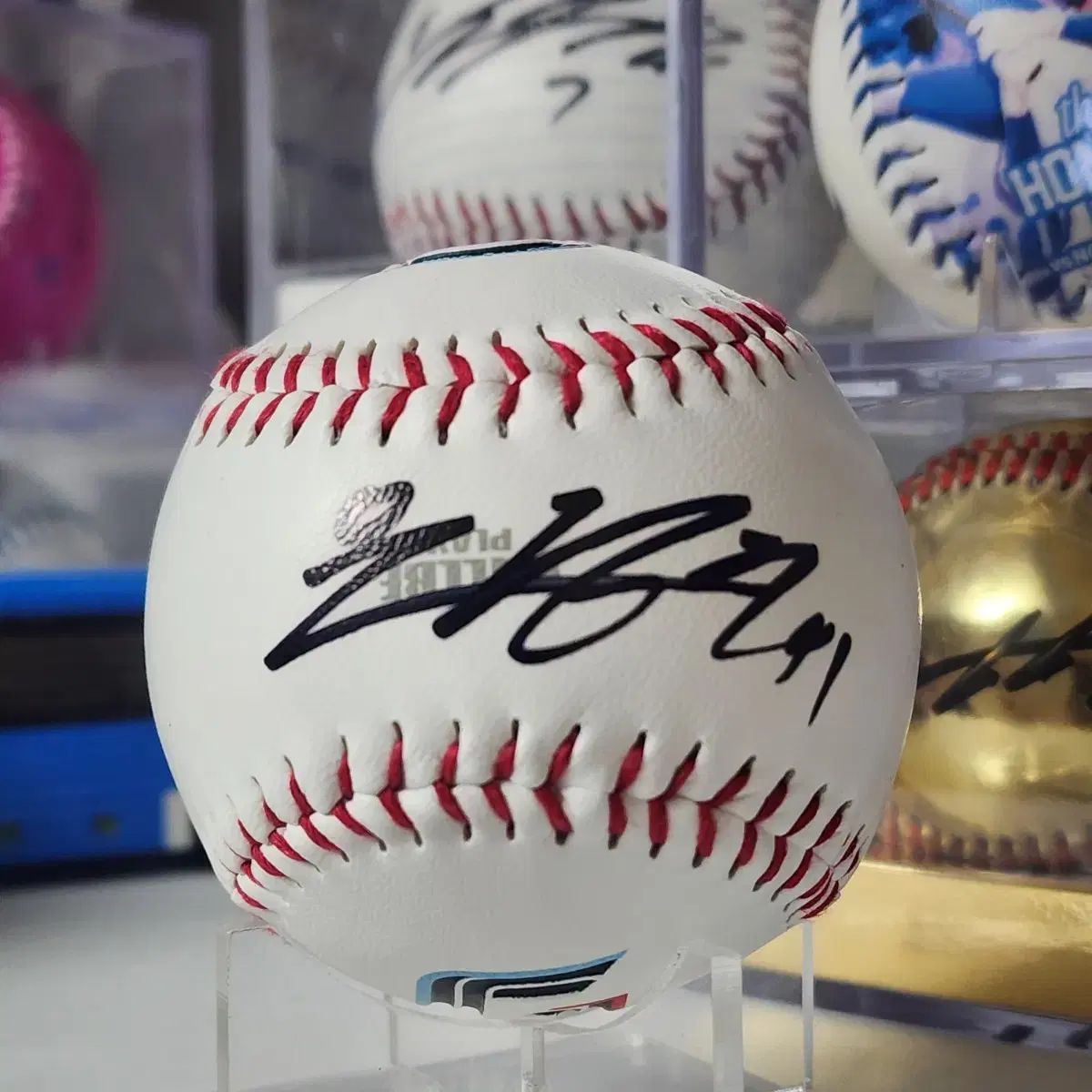 ロッテ・ジャイアンツ 尹棟熙（ユン・ドンヒ）サイン入りボール - メルカリ