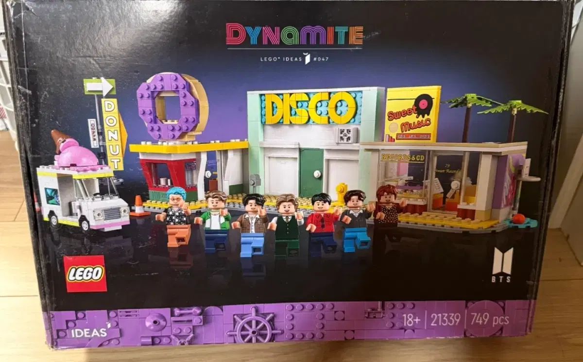 BTS Dynamite LEGOブロック
