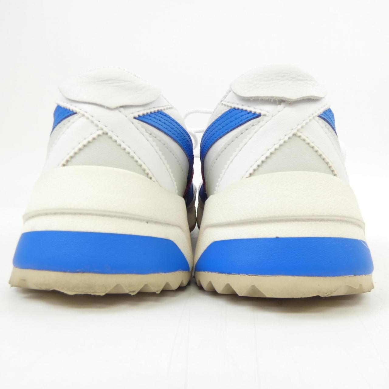 オニツカ タイガー