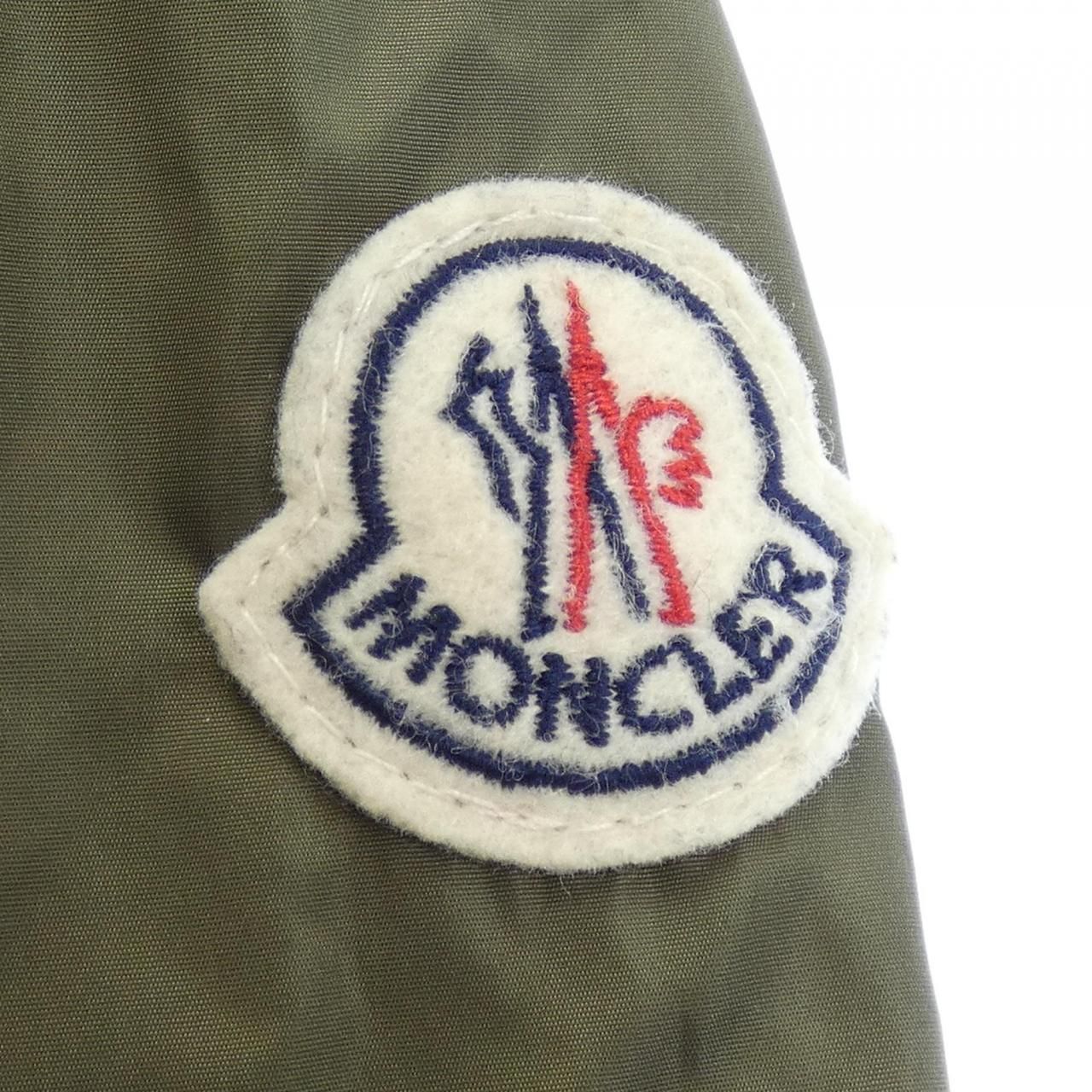 モンクレール MONCLER