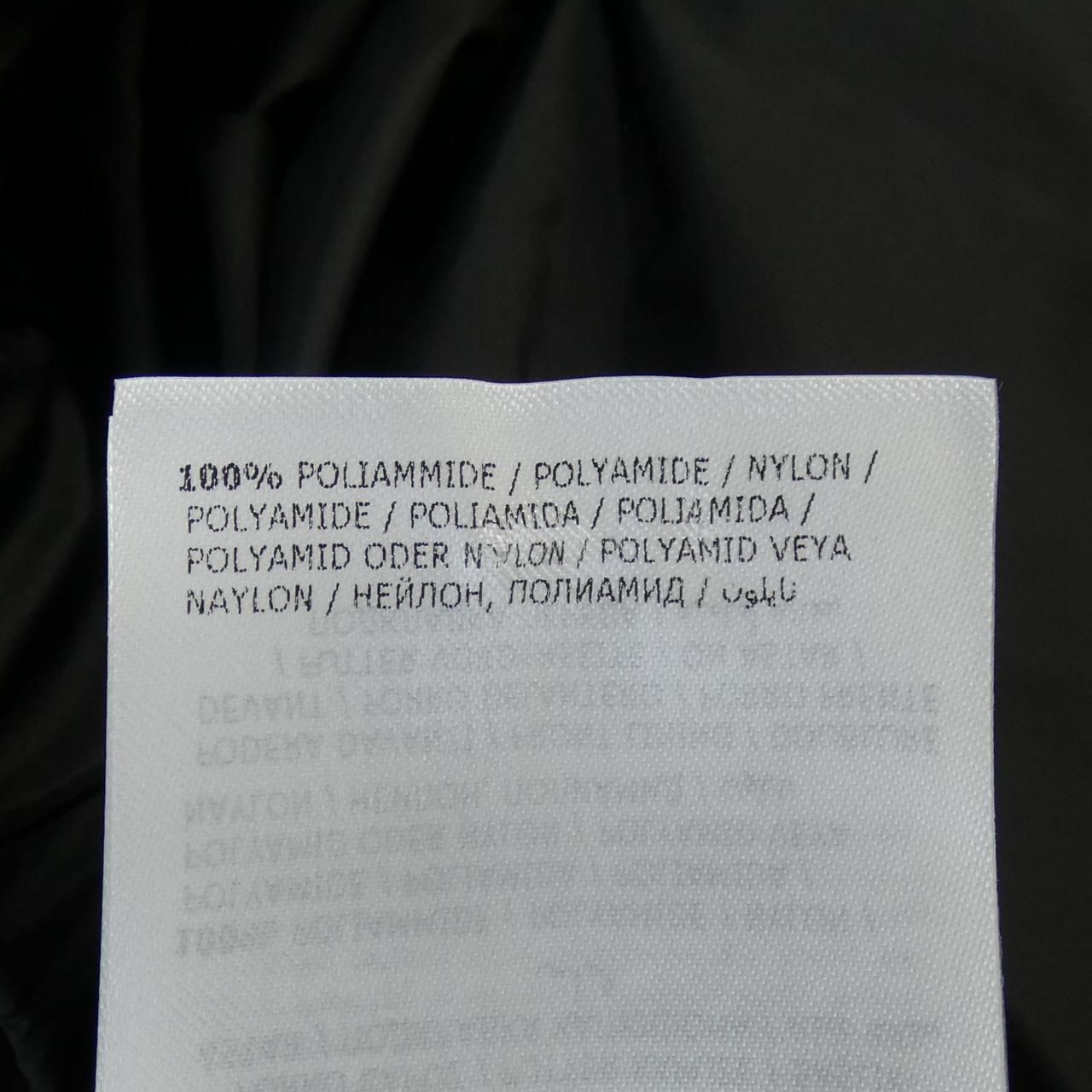 モンクレール MONCLER