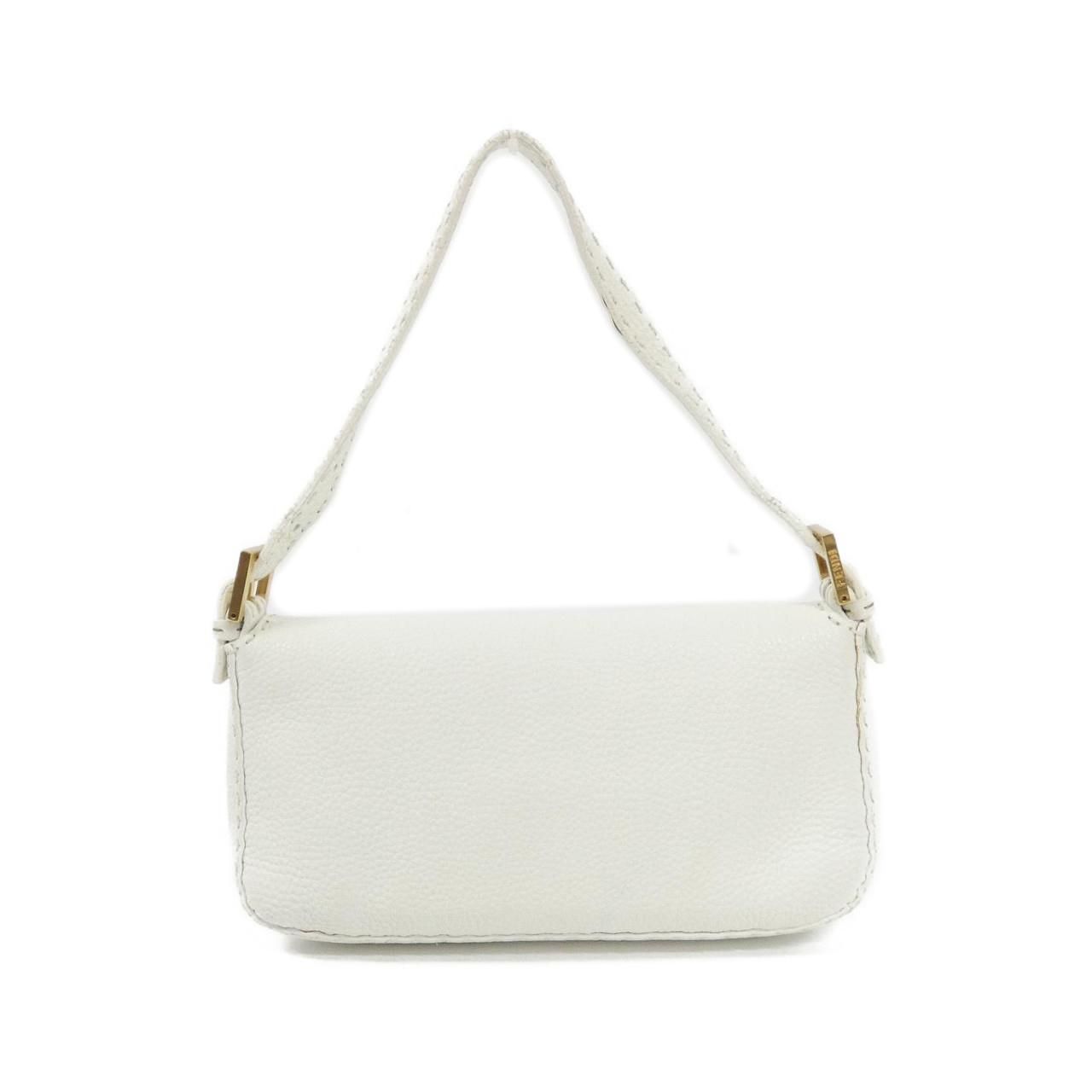 フェンディ バゲット 8 BR 101 VF 4 バッグ