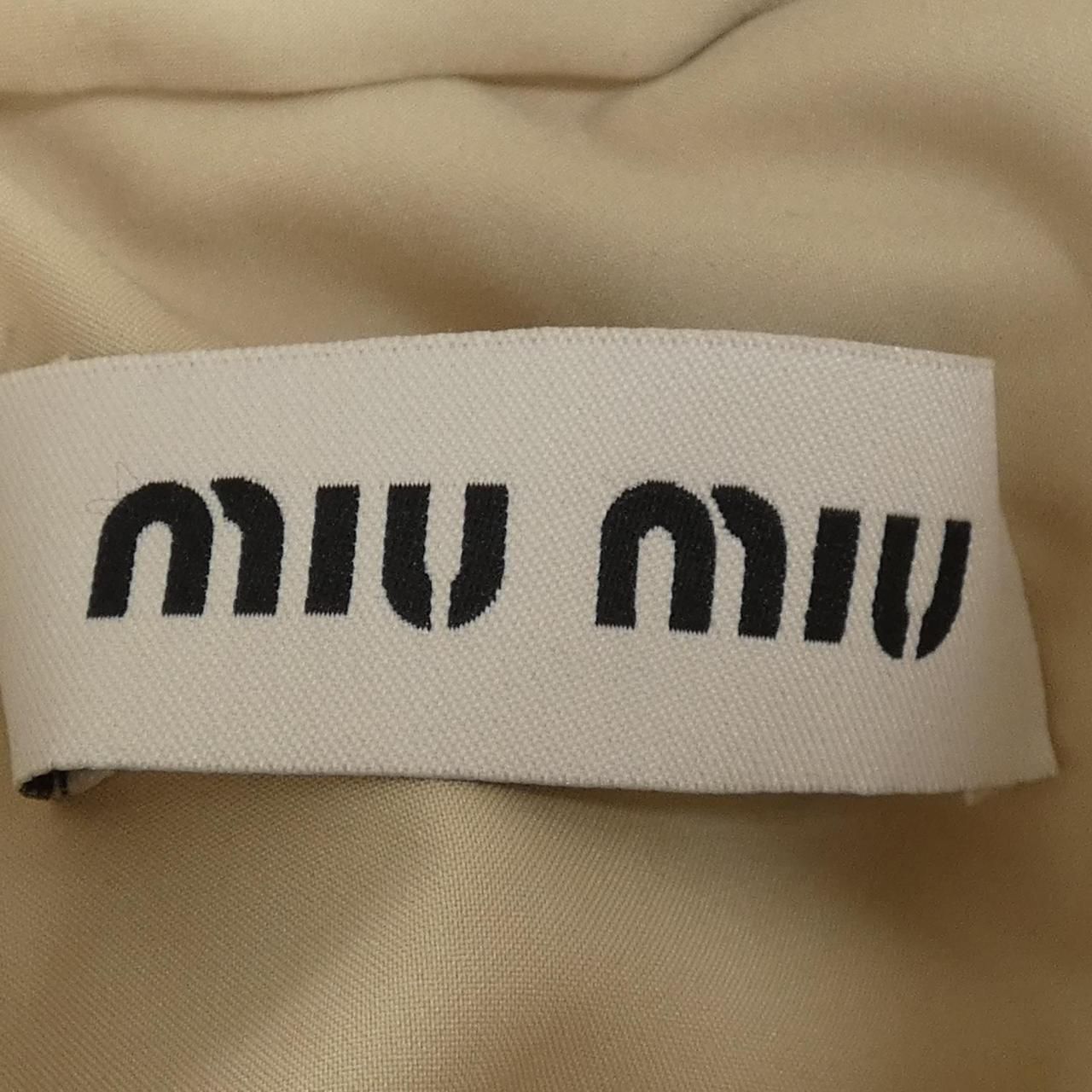 ミュウミュウ MIU