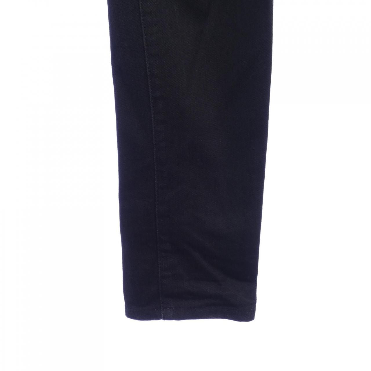 サンローラン SAINT