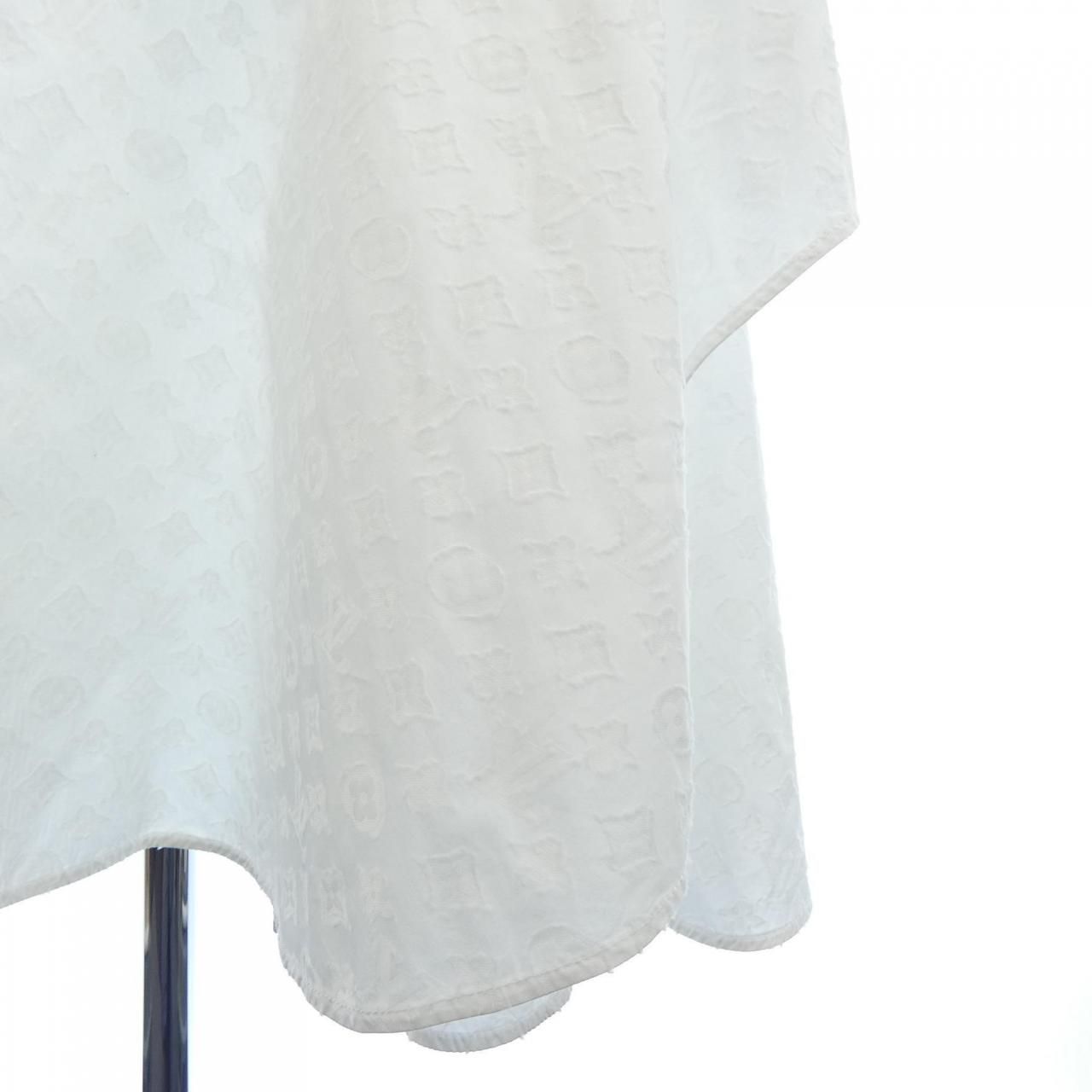 ルイヴィトン LOUIS VUITTON モノグラムレリーフフラウンスラップ