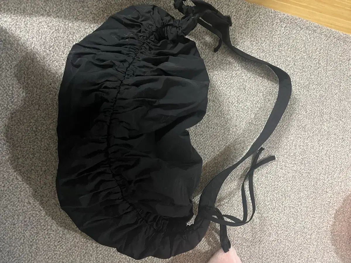 クロスボディーバッグ