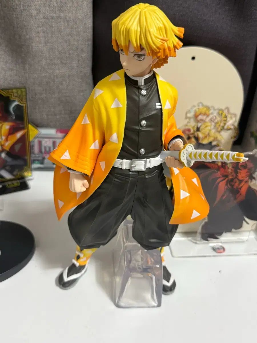 鬼滅の刃 我妻 善逸 フィギュア 一番くじ 雷兄弟 A賞
