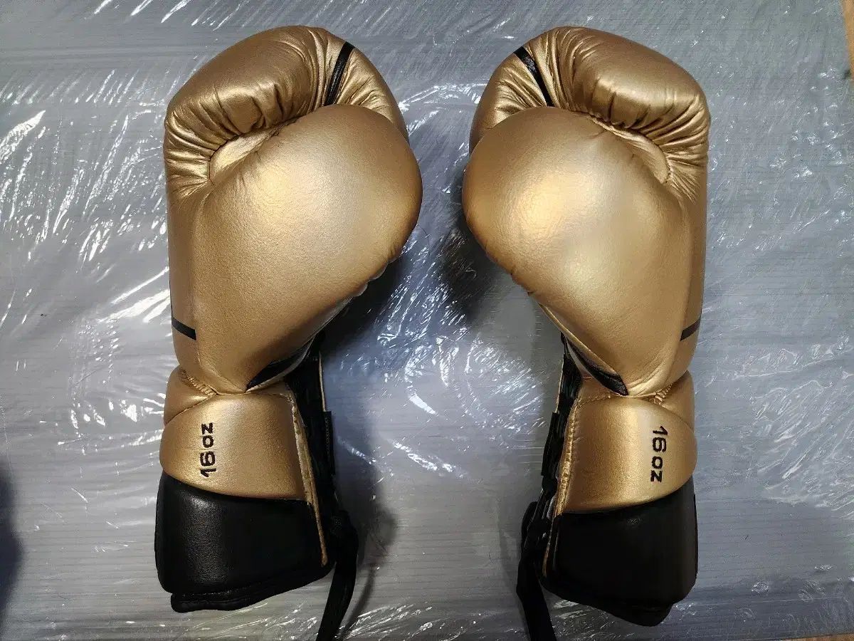 ライバル RS 1 2 0 GOLD 16オンス ボクシンググローブ