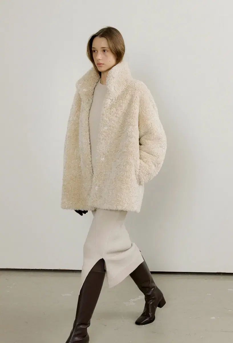 オーテット ブークレ ファーコート