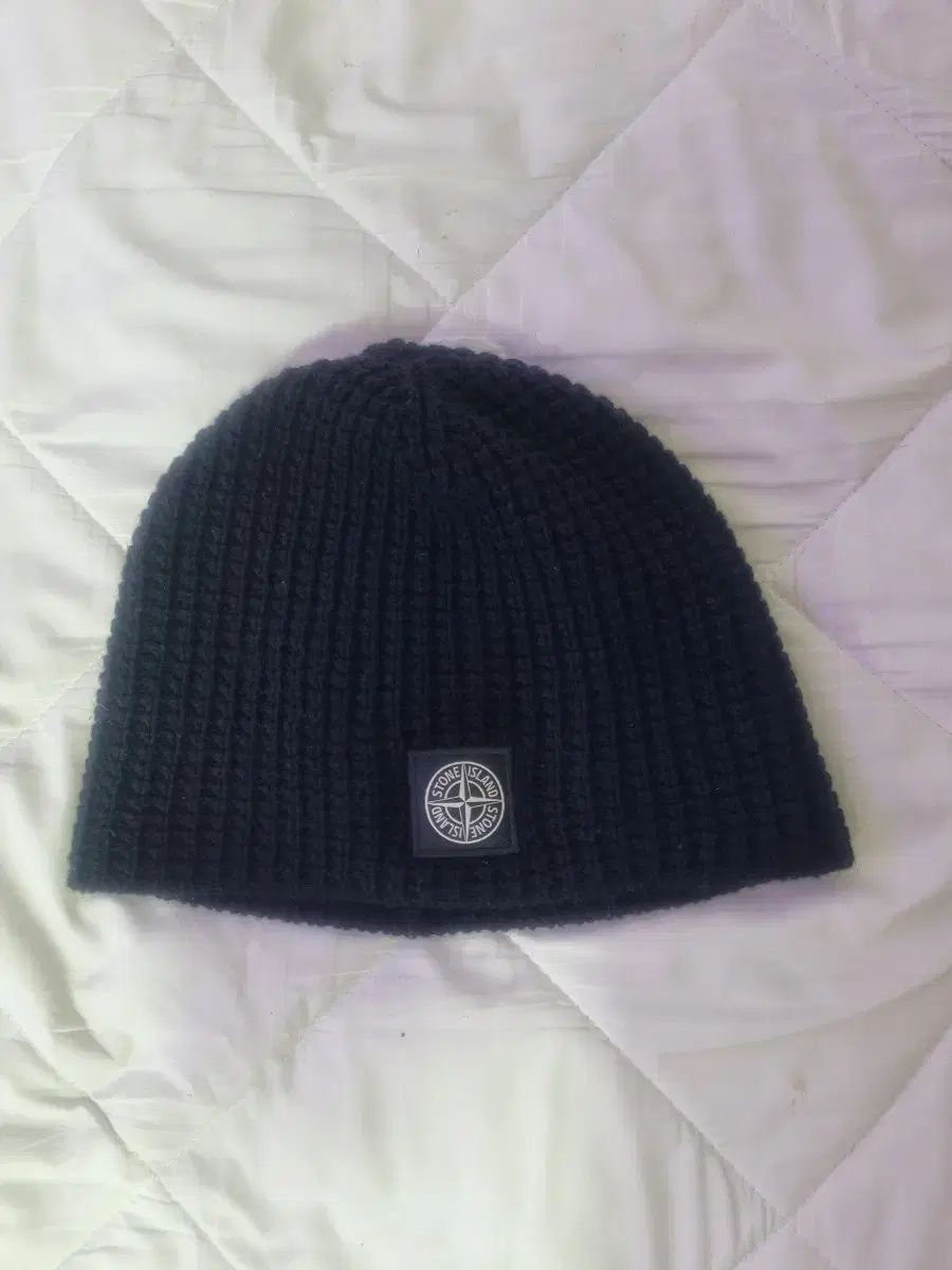 ストーンアイランド 23fw ワッフルニット ビーニー ブラック - メルカリ