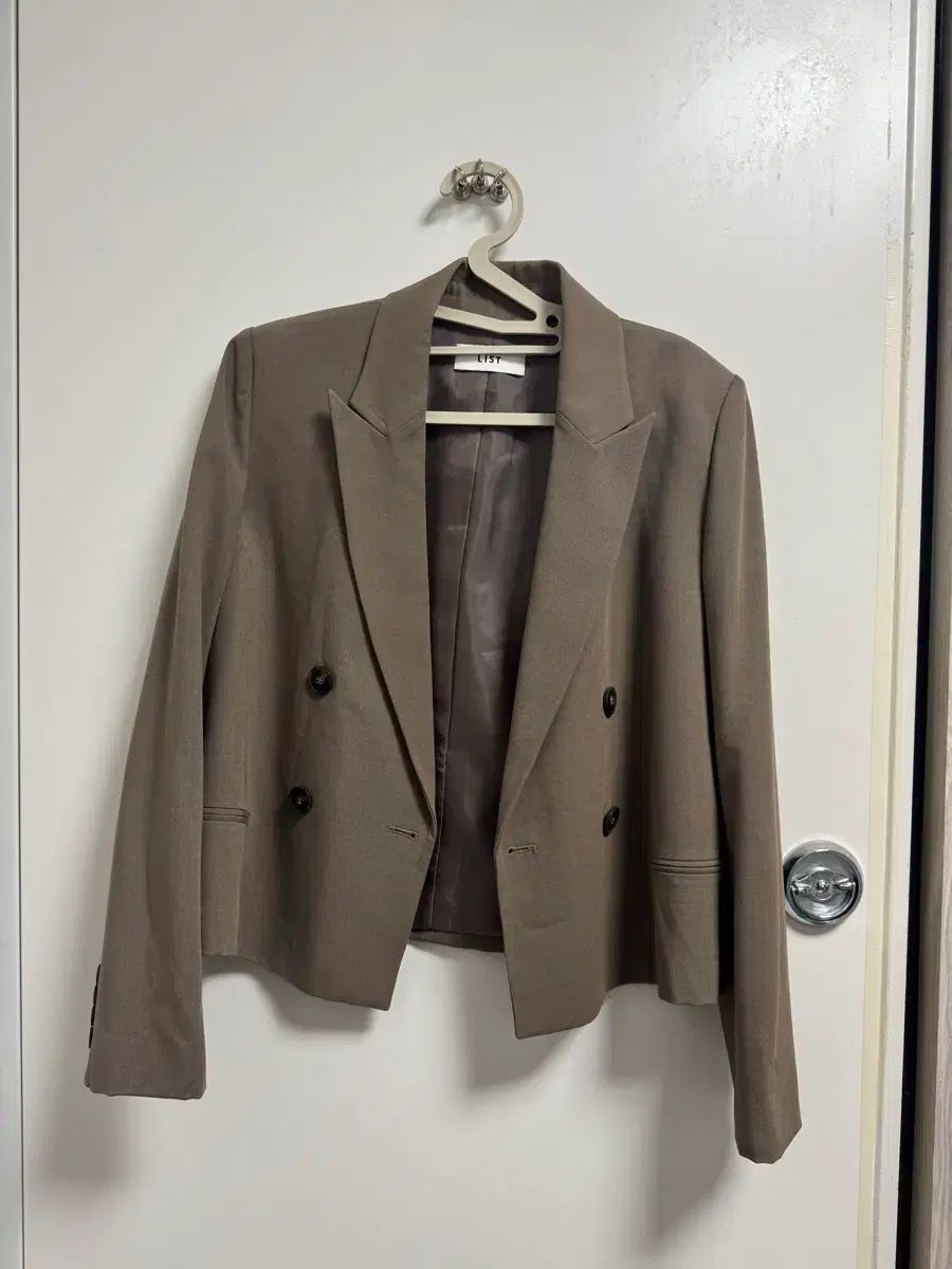 LIST レディース ジャケット ズボン スーツ セット ブラウン 55