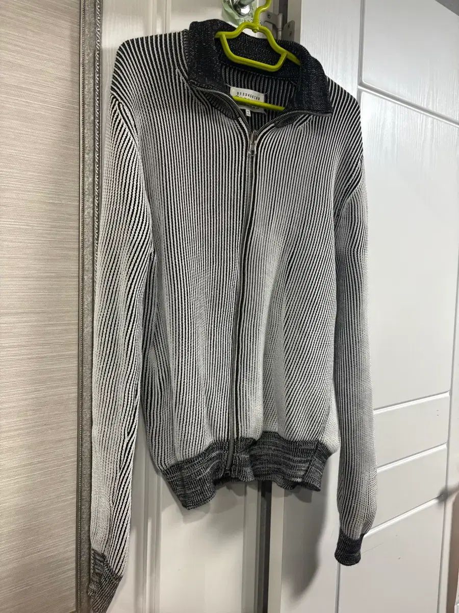 メゾンマルジェラ 19 ss ニットジップアップ