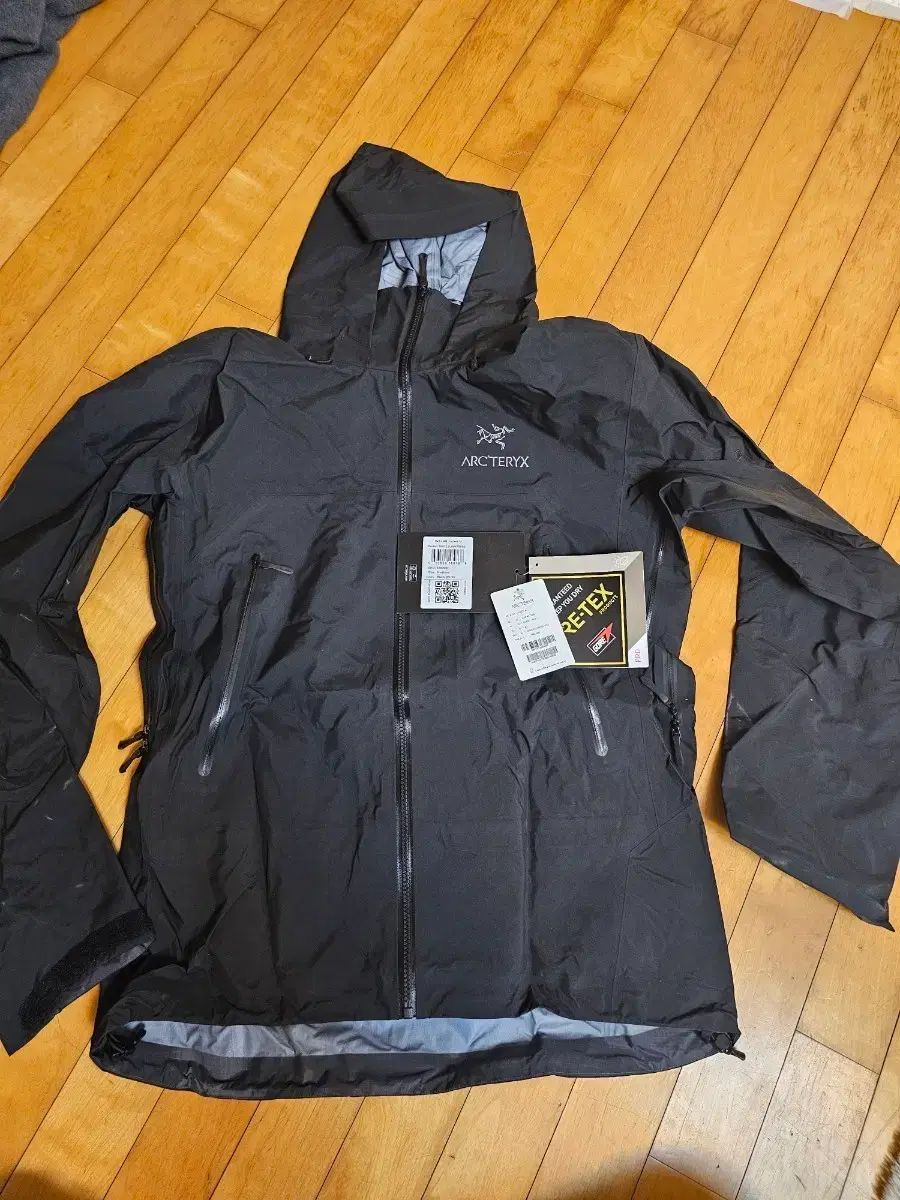 ARC TERYX アークテリクス ベータ ジャケット ブラック M