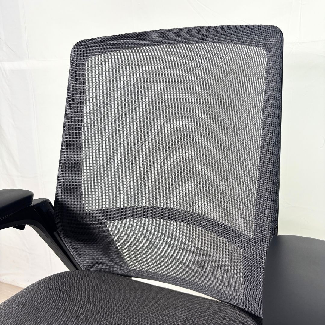 フィノラチェア 稼働アーム