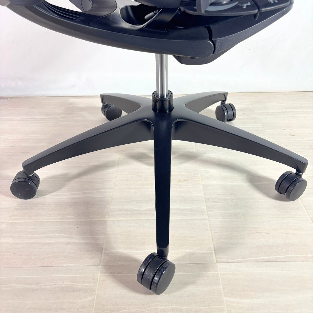 ミディアムグレー