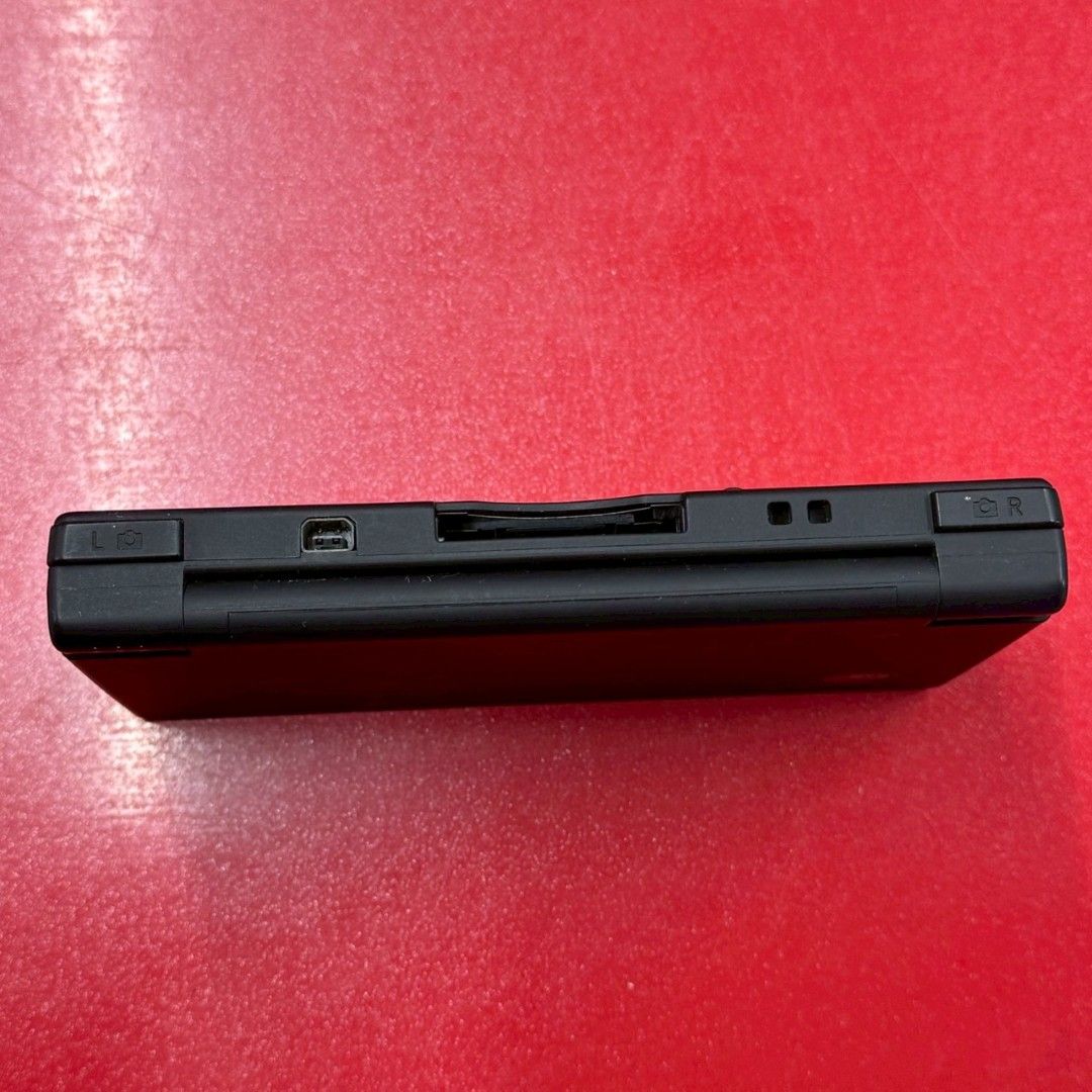 □ニンテンドーDSi 本体 ブラック ニンテンドーDSハード 本体のみ