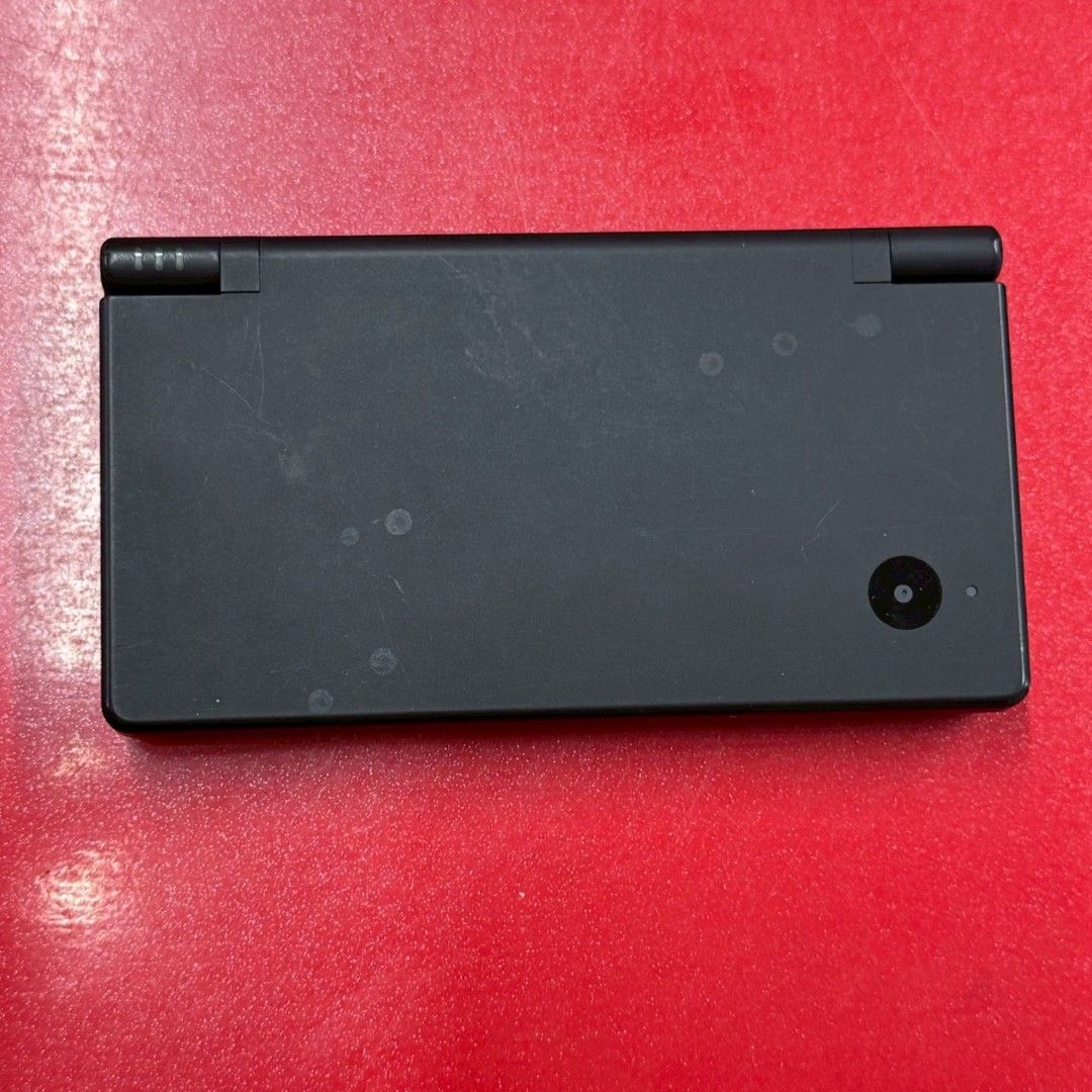 □ニンテンドーDSi 本体 ブラック ニンテンドーDSハード 本体のみ