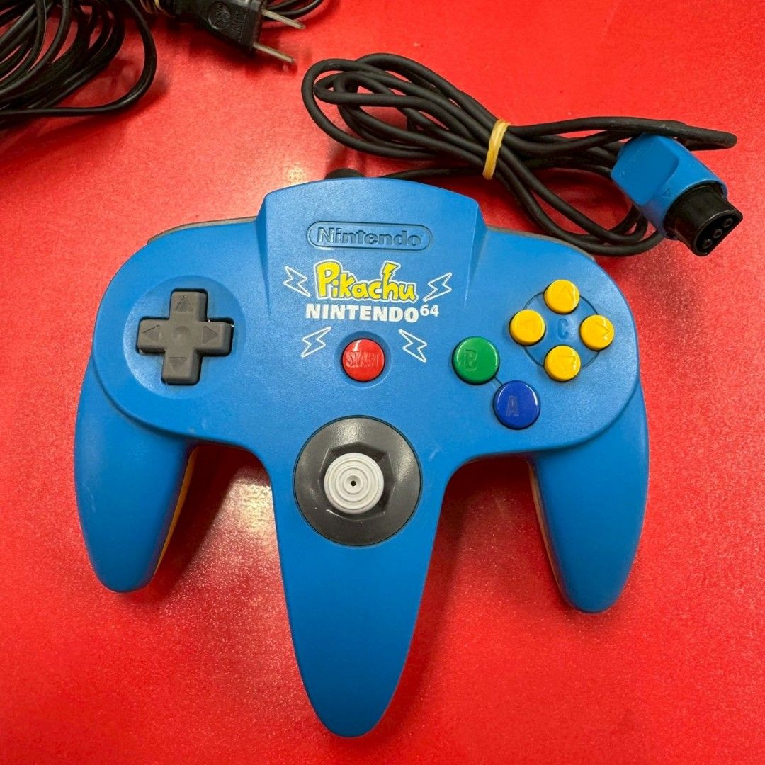 ピカチュウ Nintendo 64 本体 ブルー＆イエロー ニンテンドー64ハード 本体のみ 動作可