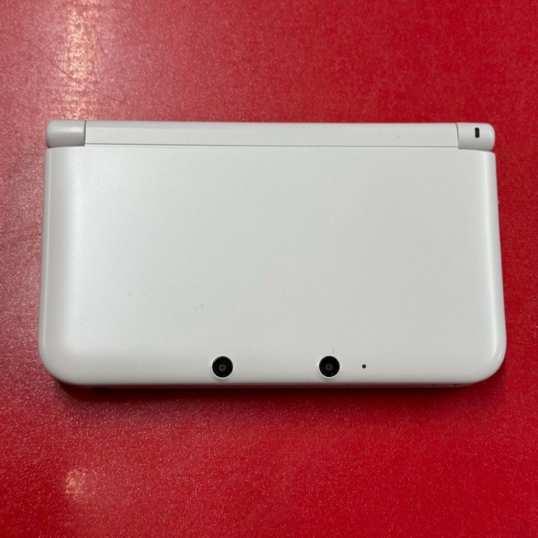 ニンテンドー3 DSLL 本体 ホワイト DSハード 箱無し 任天堂 動作可